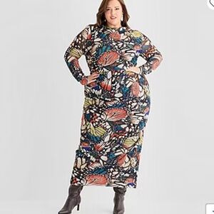 Ashley Graham Plus Size Long Sleeve Butterfly Maxi Dress Sz 2X/3X
NWT
